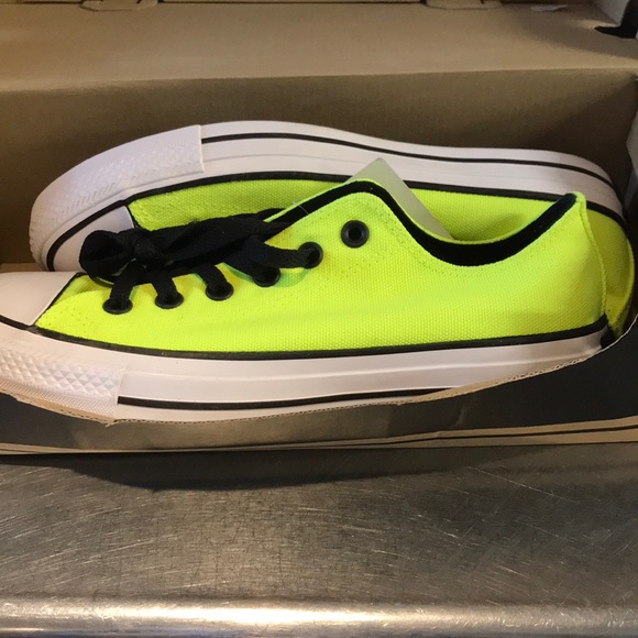 Converse in volt/white/black - Picture 1 of 2